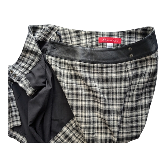 Anne Klein Black and White Plaid Wool Wrap Skirt size 4 - Picture 2 of 10